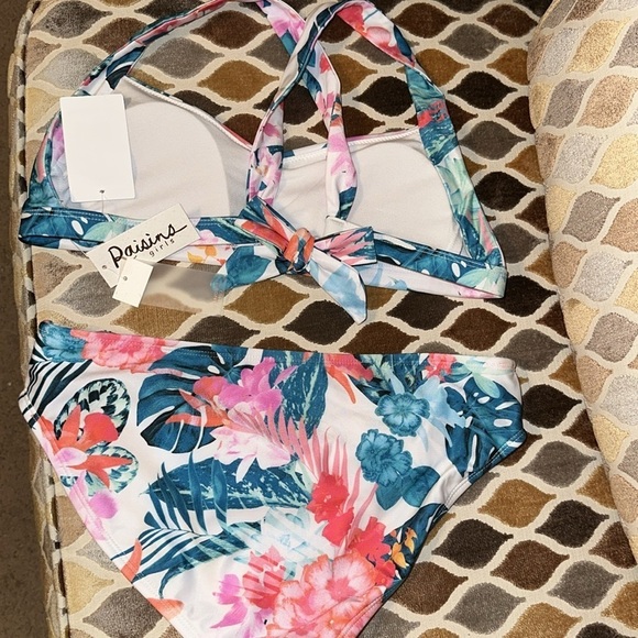 New Raisins Girls - Picture 3 of 8